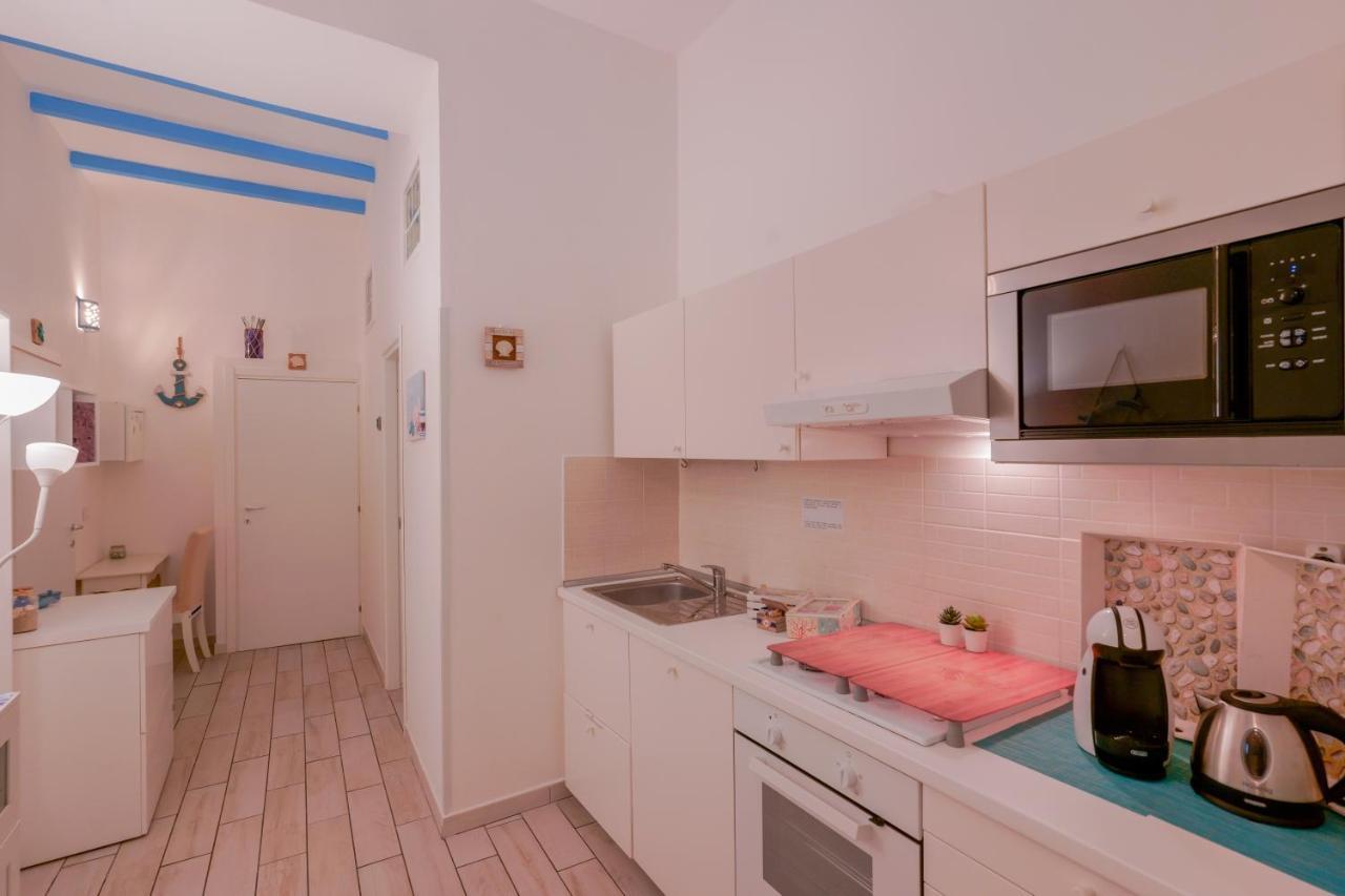 Approdo Rooms - Eja Sardinia Cagliari Eksteriør billede