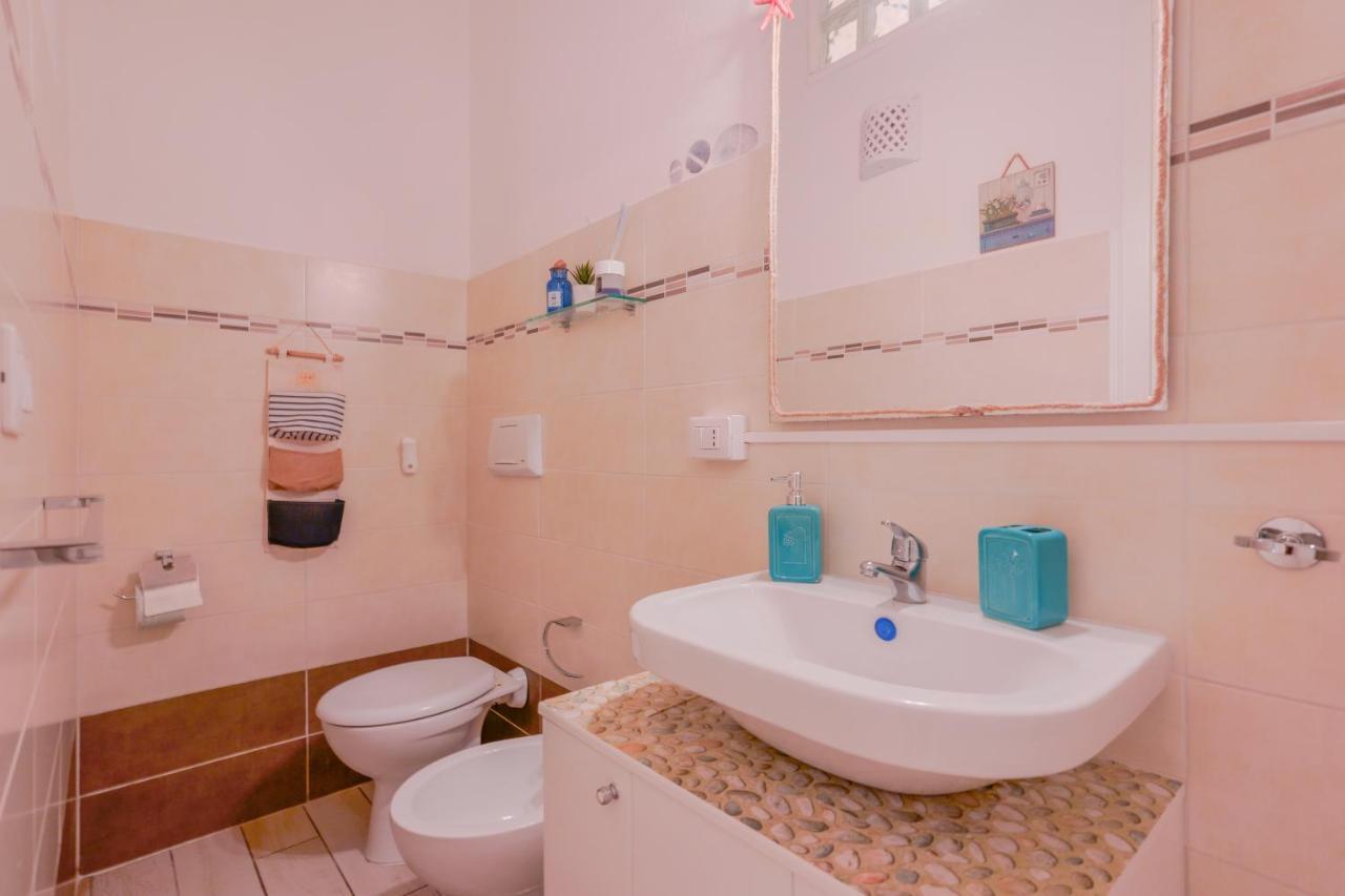 Approdo Rooms - Eja Sardinia Cagliari Eksteriør billede